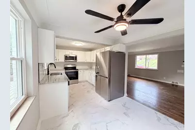577 Lowell Avenue, Cincinnati, OH 45220 - Photo 6