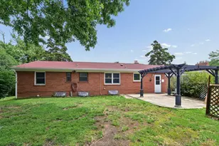 10421 Twinkle Ln, Montgomery, OH 45242 - Photo 2