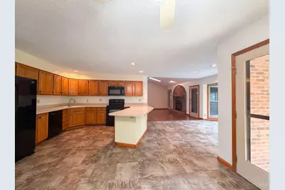 2129 Greenpine Drive, Springfield Township, OH 45231 - Photo 2