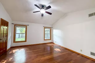 2129 Greenpine Dr, Springfield Township, OH 45231 - Photo 4