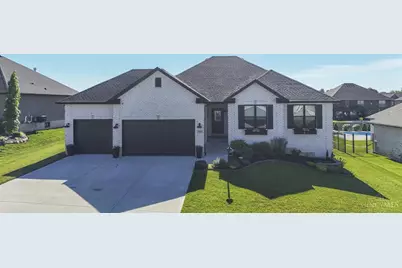 139 Wolf Creek Court, Carlisle, OH 45005 - Photo 2