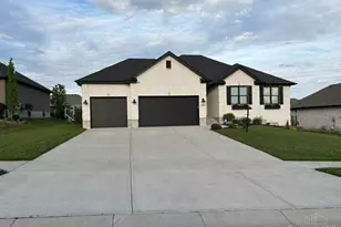 139 Wolf Creek Ct, Carlisle, OH 45005 - Photo 1