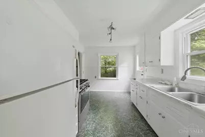 5246 Shepherd Road, Cincinnati, OH 45223 - Photo 14