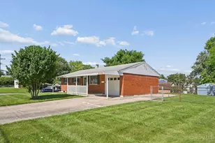 12172 Westerly Dr, Colerain Township, OH 45231 - Photo 2