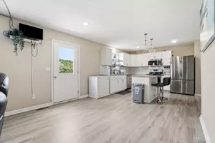 2224 Pine Valley Dr, Hamilton, OH 45013 - Photo 12