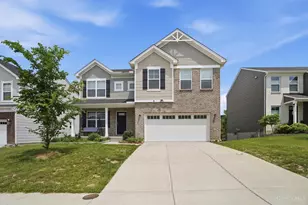 2224 Pine Valley Dr, Hamilton, OH 45013 - Photo 2