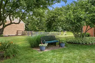 6804 Fairwind Ct, Miami Township, OH 45140 - Photo 4