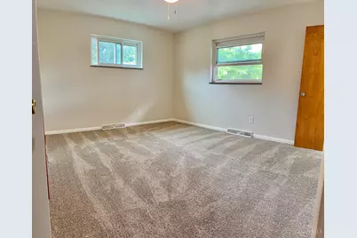 1074 Eastgate, Springfield Township, OH 45231 - Photo 12