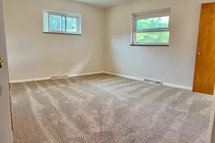 1074 Eastgate, Springfield Township, OH 45231 - Photo 12
