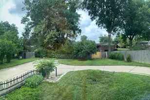 1074 Eastgate, Springfield Township, OH 45231 - Photo 18