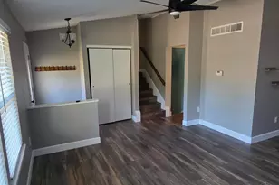 5572 Creekwood Cir, West Chester, OH 45069 - Photo 8