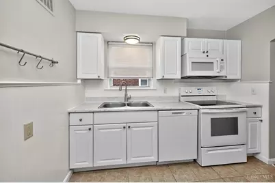 3333 S Sterling Way, Cincinnati, OH 45209 - Photo 10