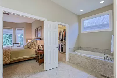 8279 Sweet Briar Court, Liberty Township, OH 45044 - Photo 30