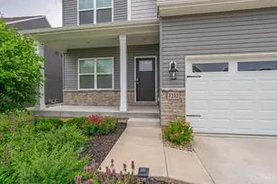 3232 Shadow Rdg Ct, Hamilton Township, OH 45152 - Photo 4