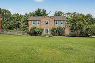8085 Quail Meadow Ln, West Chester, OH 45069 - Photo 2