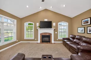 295 Hampton Pl, Beavercreek, OH 45385 - Photo 22
