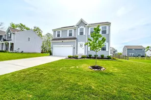 3009 Doe Dr, Franklin Twp,  45005 - Photo 2