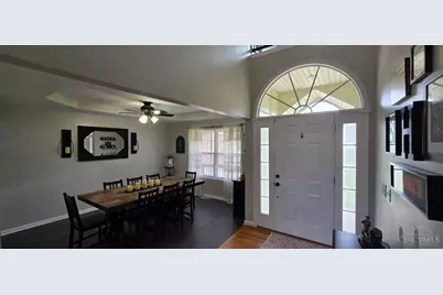 1361 Peregrine Way, Hamilton, OH 45013 - Photo 4