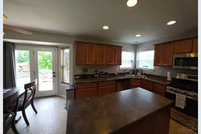 1361 Peregrine Way, Hamilton, OH 45013 - Photo 12