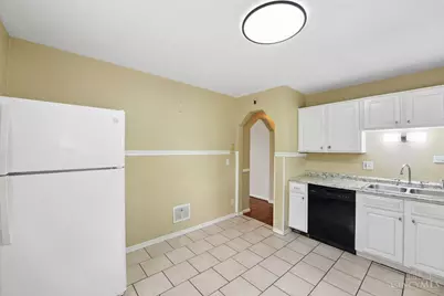 8546 Darnell Avenue, Sycamore Township, OH 45236 - Photo 10