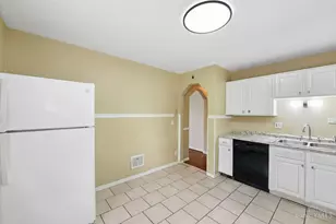 8546 Darnell Ave, Sycamore Township, OH 45236 - Photo 10