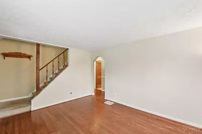 8546 Darnell Avenue, Sycamore Township, OH 45236 - Photo 6