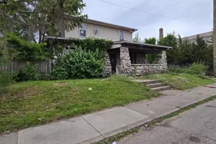 215 Edmund St, Dayton, OH 45404 - Photo 1