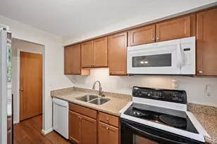 10354 Pippin Ln, Colerain Township, OH 45231 - Photo 12