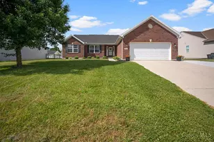 303 E Arlington Dr, Trenton, OH 45067 - Photo 2