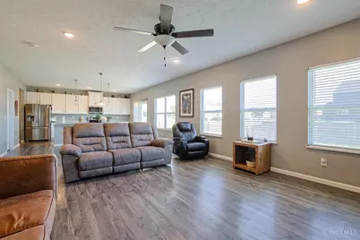1502 Knightsbridge Court, Carlisle, OH 45005 - Photo 10