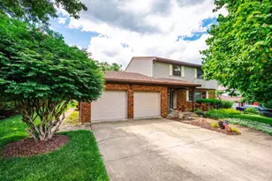 2718 Werkridge Dr, Green Township, OH 45248 - Photo 2