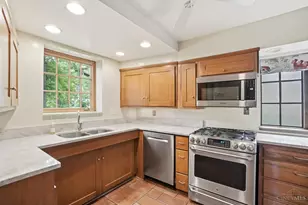 454 Wood Ave, Cincinnati, OH 45220 - Photo 16