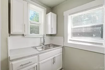 506 Maple Street, Elmwood Place, OH 45216 - Photo 18