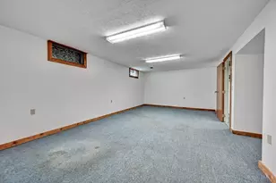 1063 Newcastle Dr, Springfield Township, OH 45231 - Photo 20