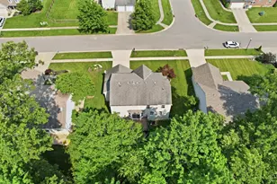 8777 Woolstone Ct, Hamilton Township, OH 45039 - Photo 4