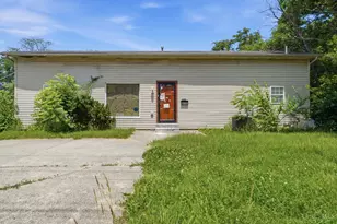 239 W Locust St, Wilmington, OH 45177 - Photo 1