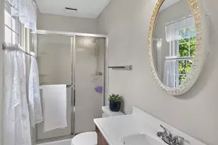 621 Glensprings Dr, Springdale, OH 45246 - Photo 28