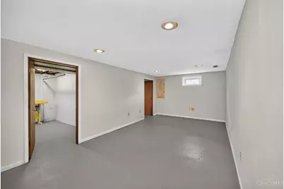 621 Glensprings Drive, Springdale, OH 45246 - Photo 48