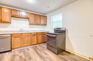 820 Laverty Ln, Anderson Township, OH 45230 - Photo 6