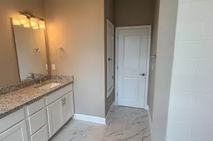 381 Cityscape W Dr, Cincinnati, OH 45205 - Photo 12