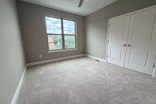 381 Cityscape W Dr, Cincinnati, OH 45205 - Photo 8