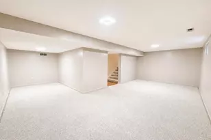 10875 Fallsington Ct, Blue Ash, OH 45242 - Photo 16