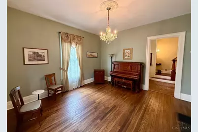 900 S Troy, Glendale, OH 45246 - Photo 8