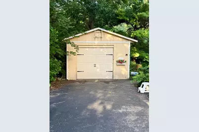 900 S Troy, Glendale, OH 45246 - Photo 34