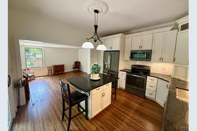 900 S Troy Avenue, Glendale, OH 45246 - Photo 14