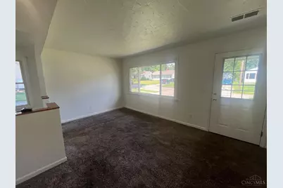 4058 Belfast Avenue, Sycamore Township, OH 45236 - Photo 6