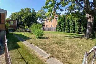 2449 Ferguson Rd, Cincinnati, OH 45238 - Photo 12