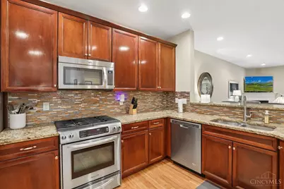 828 Townscapes Court, Miami Township, OH 45140 - Photo 10