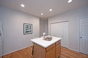 9312 Bridgecreek Dr, Springfield Township, OH 45231 - Photo 10
