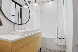 131 W 15th St, Cincinnati, OH 45202 - Photo 16